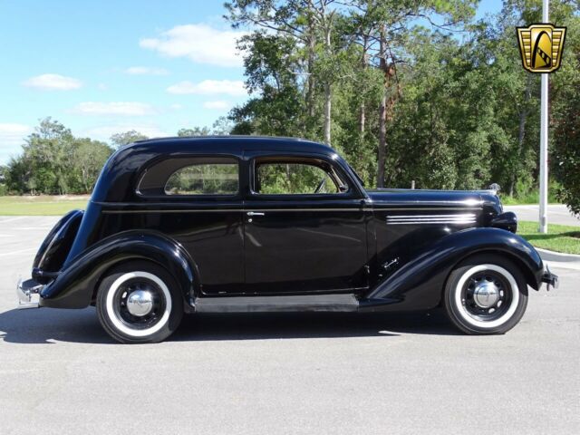 Plymouth Sedan 1935 image number 21