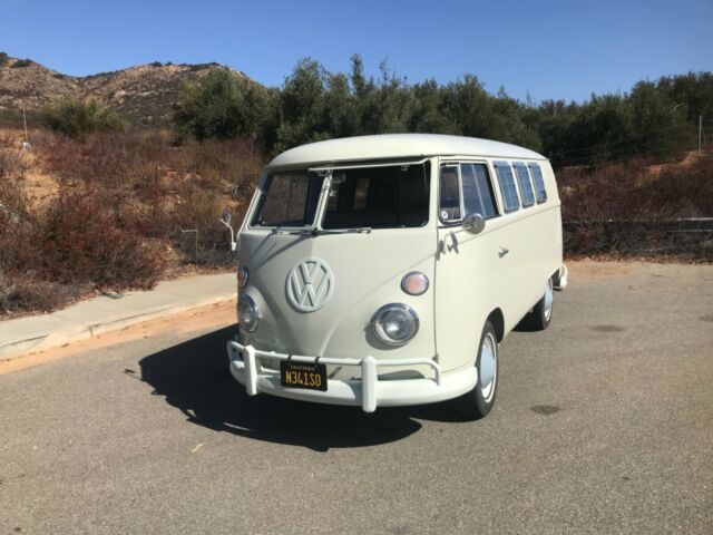 Volkswagen Bus/Vanagon 1967 image number 10