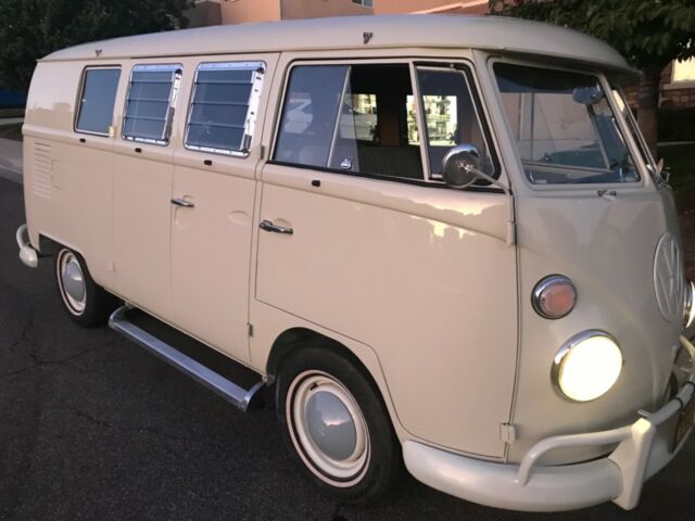 Volkswagen Bus/Vanagon 1967 image number 14