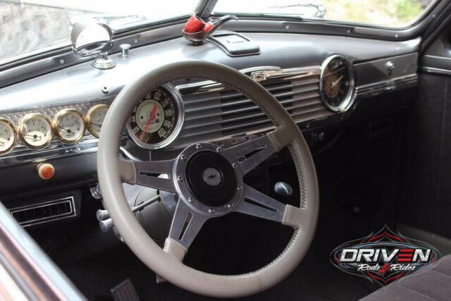 Chevrolet Fleetline Aero coupe 1948 image number 14