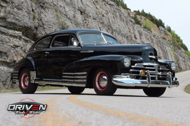 Chevrolet Fleetline Aero coupe 1948 image number 23