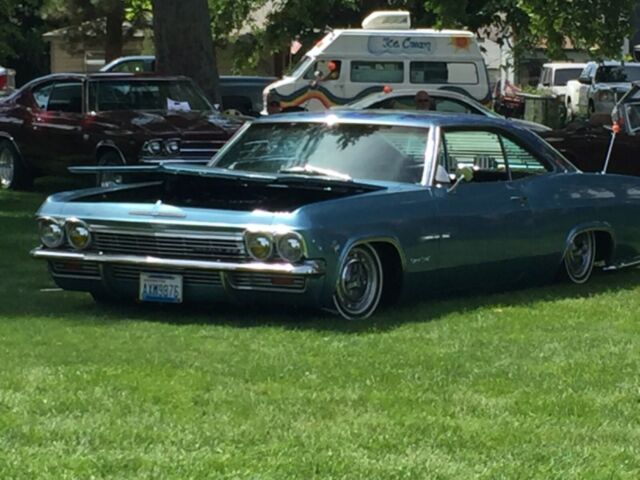 Chevrolet Impala 1965 image number 2