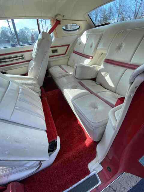 Lincoln Continental Mk IV 1976 image number 11