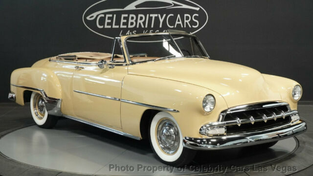 Chevrolet Styleline Deluxe 1952 image number 9