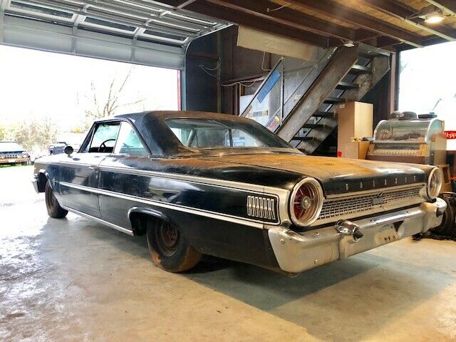 Ford Galaxie 1963 image number 0