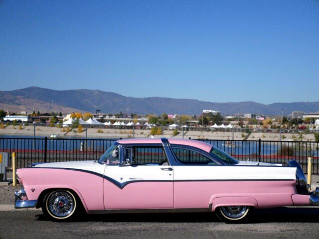 Ford Crown Victoria 1955 image number 24