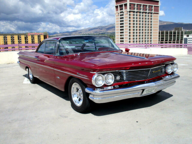 Pontiac Bonneville 1960 image number 14