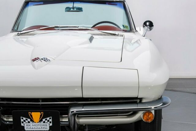 Chevrolet Corvette 1965 image number 21