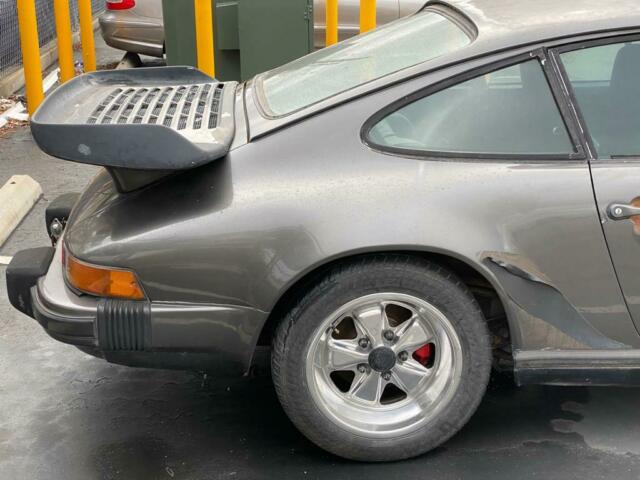 Porsche 911 1978 image number 17