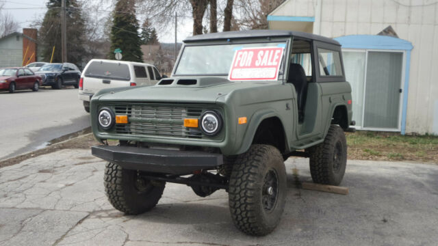 Ford Bronco 1975 image number 14