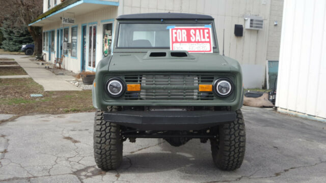 Ford Bronco 1975 image number 15