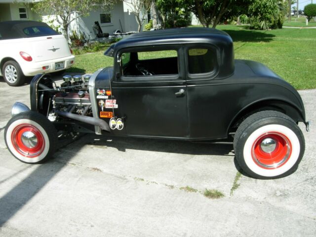 Chevrolet 5 window coupe 1932 image number 0