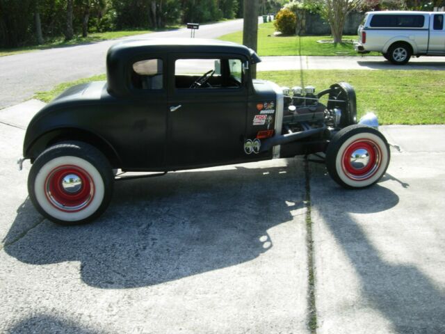 Chevrolet 5 window coupe 1932 image number 25