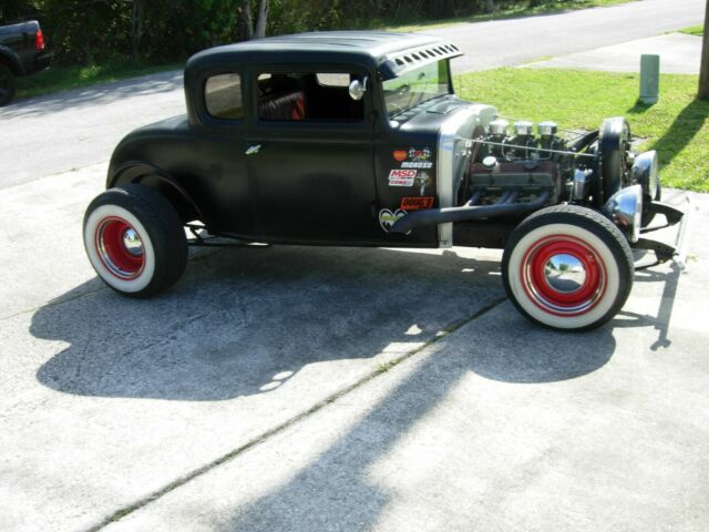 Chevrolet 5 window coupe 1932 image number 3