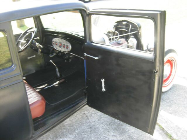 Chevrolet 5 window coupe 1932 image number 45