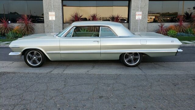 Chevrolet Impala 1963 image number 30