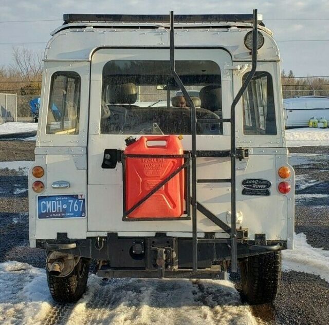 Land Rover Defender 1967 image number 6