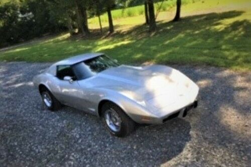 Chevrolet Corvette 1977 image number 1