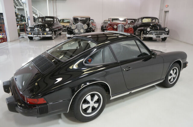 Porsche 911 1976 image number 32