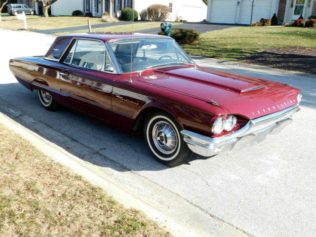 Ford Thunderbird 1964 image number 26