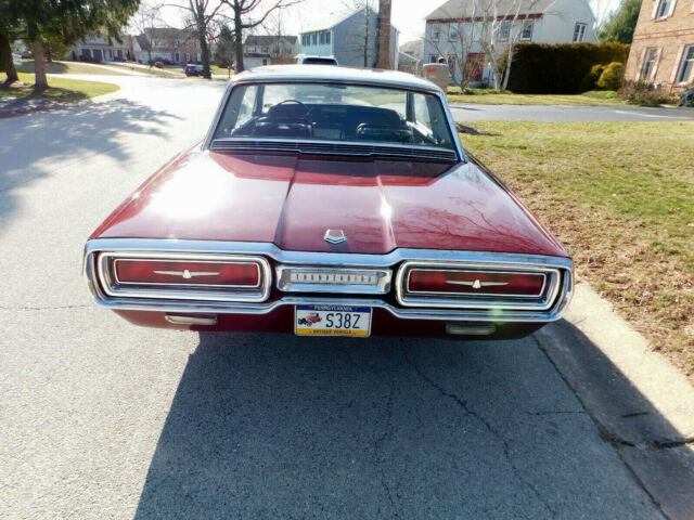 Ford Thunderbird 1964 image number 28