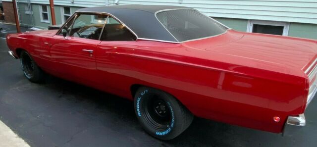 Plymouth Road Runner 1968 image number 18