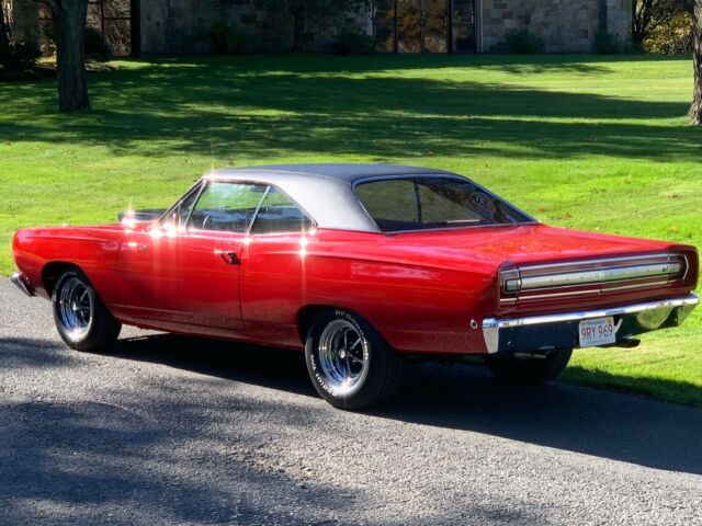 Plymouth Road Runner 1968 image number 26