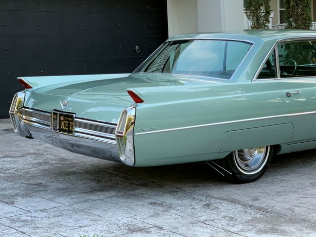 Cadillac DeVille 1964 image number 30