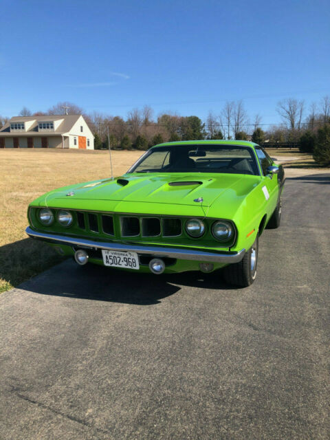 Plymouth Barracuda 1971 image number 2