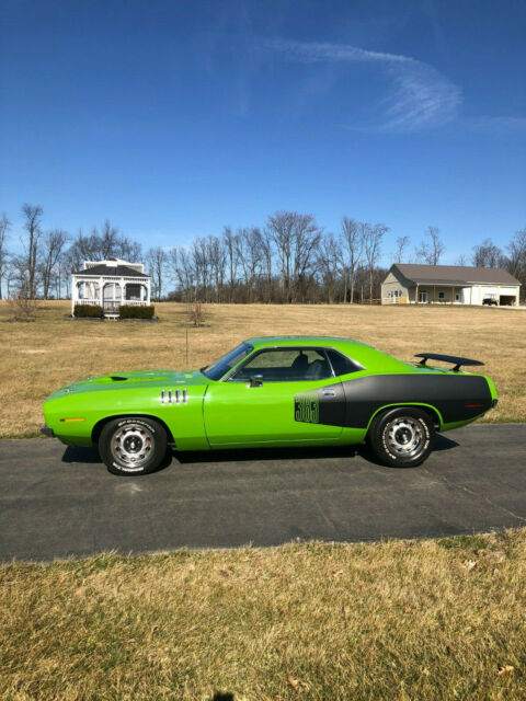 Plymouth Barracuda 1971 image number 24