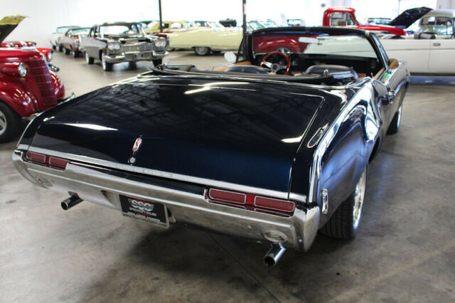 Oldsmobile Cutlass 1968 image number 10