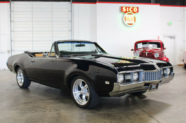 Oldsmobile Cutlass 1968 image number 6