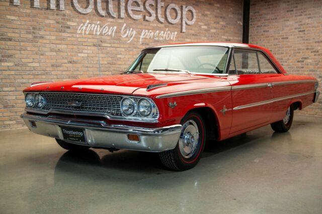 Ford Galaxie 1963 image number 28