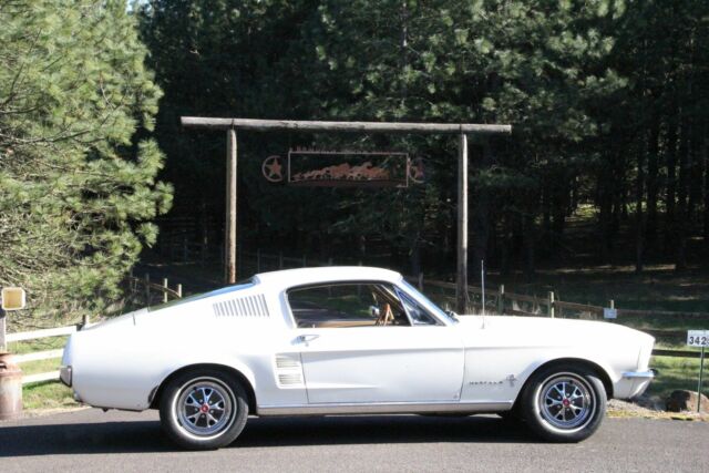 Ford Mustang 1967 image number 0