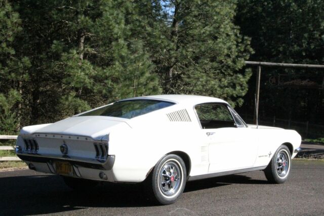 Ford Mustang 1967 image number 2