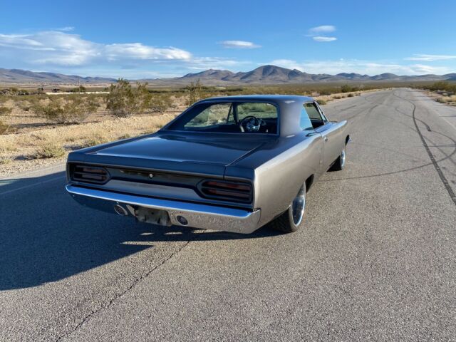 Plymouth Road Runner 1970 image number 30