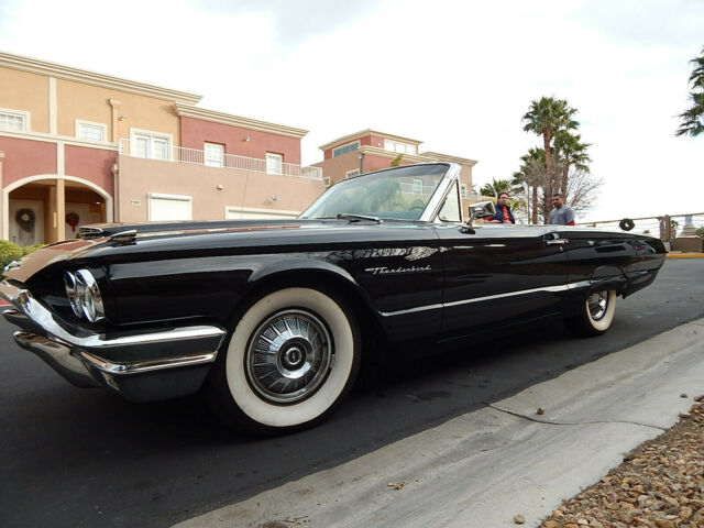 Ford Thunderbird 1964 image number 13