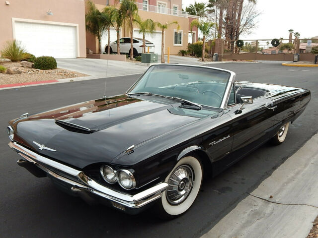 Ford Thunderbird 1964 image number 18