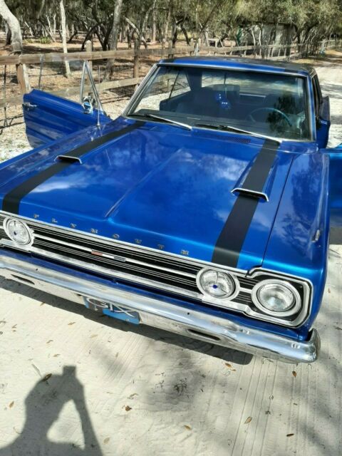 Plymouth GTX 1967 image number 0