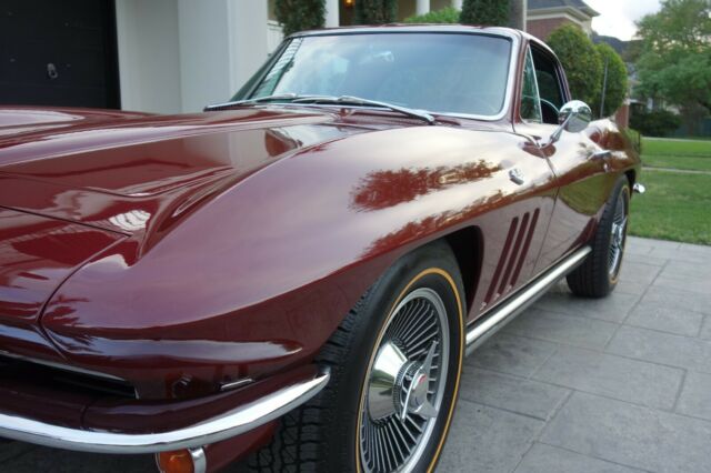 Chevrolet Corvette 1965 image number 8