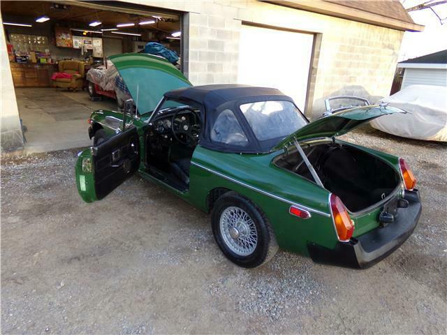 MG MGB 1977 image number 3