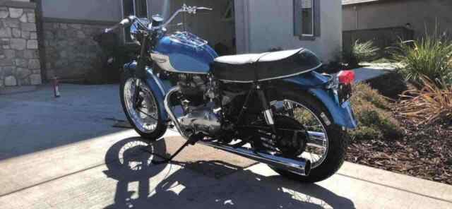 Triumph Trophy Motorcycle 1968 image number 11