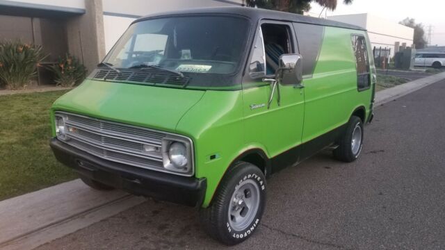 Dodge B100 1974 image number 20