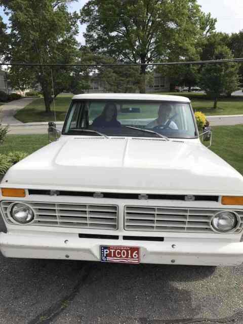 Ford F150 1977 image number 3