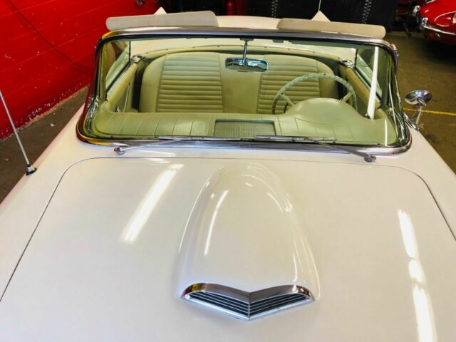 Ford Thunderbird 1957 image number 32