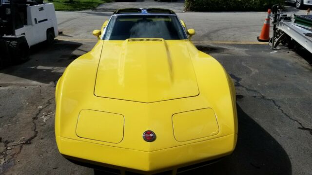 Chevrolet Corvette 1974 image number 24