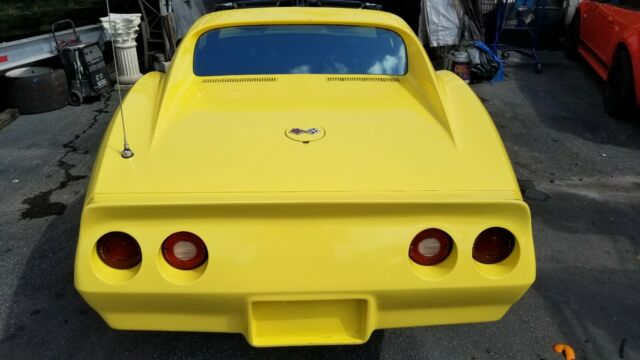 Chevrolet Corvette 1974 image number 27