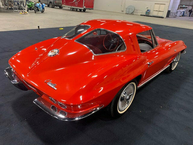 Chevrolet Corvette 1963 image number 16