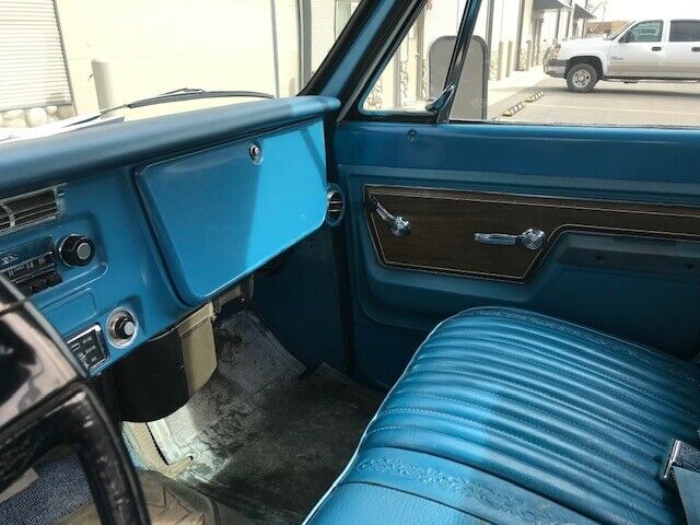 Chevrolet C/K Pickup 2500 1972 image number 17