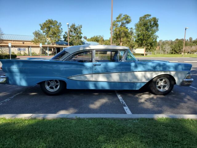 Ford Fairlane 1958 image number 30